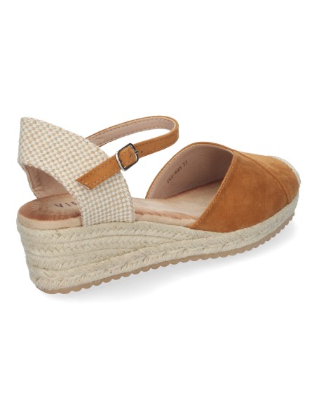 VRA-695-Camel VRA-695-Camel