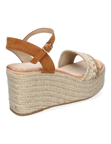 LL-03-Camel LL-03-Camel