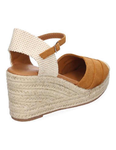 VR5-1519-Camel