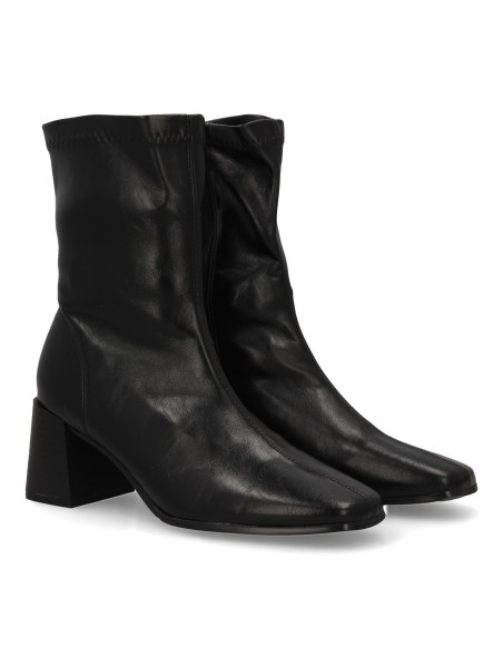 DB-5545-Negro
